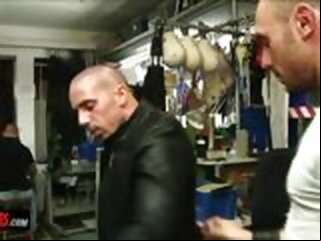 gay Alphamales.com - Gay Leather shop Threeway alphamales